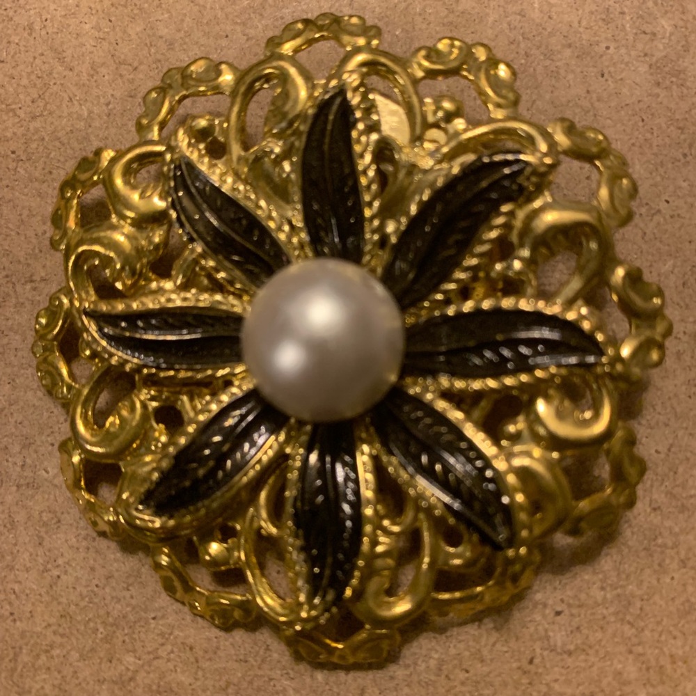 Vintage scarf clip
